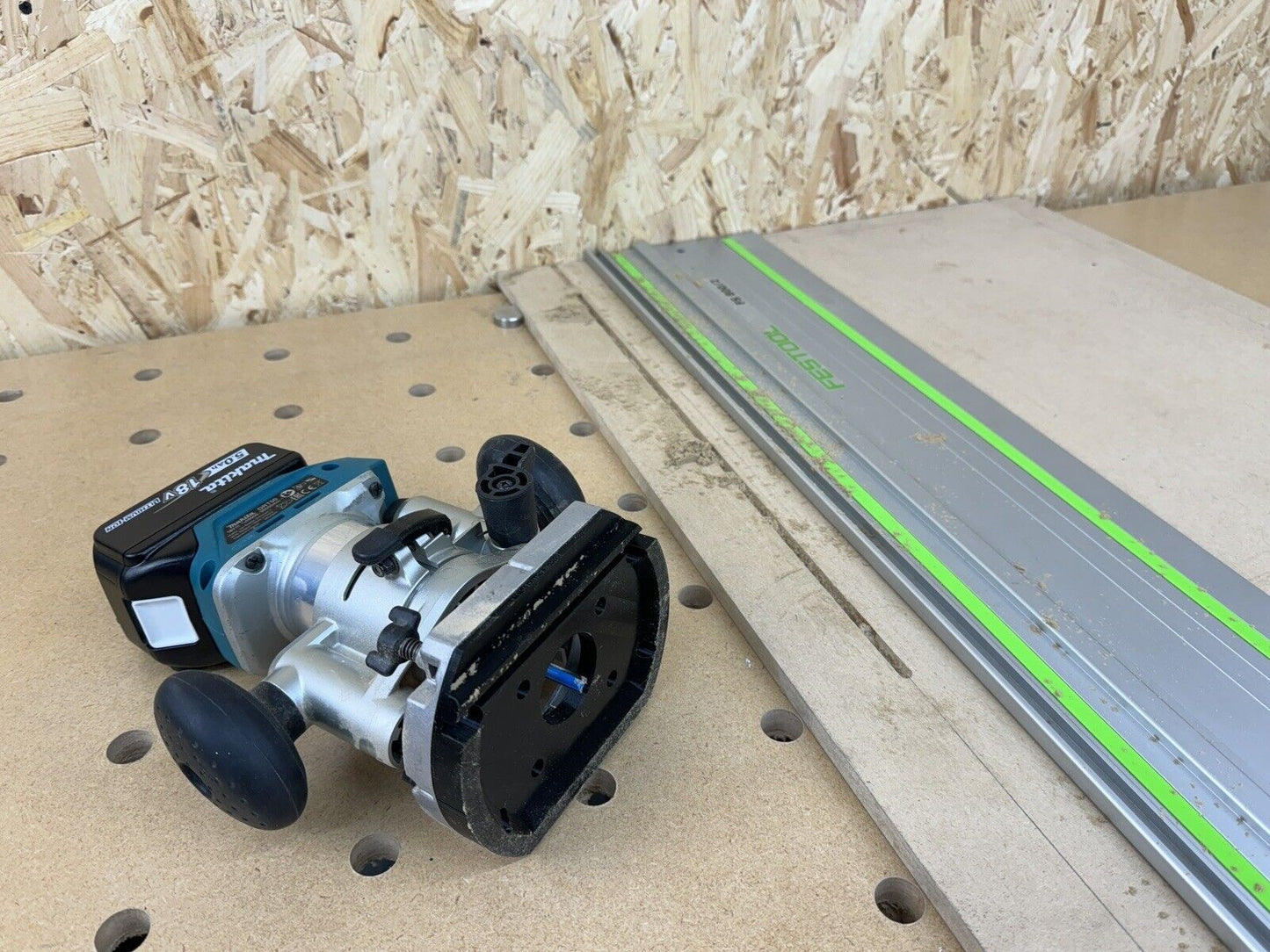 Makita Cordless Router Plunge Base Guide Rail Adaptor to Festool Guide Rail