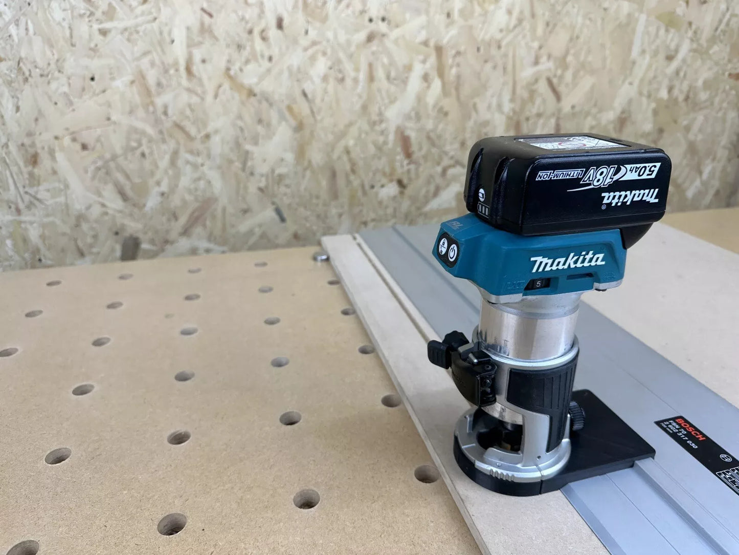 Makita DRT50 Li-Ion LXT Brushless Router Trimmer Router Guide Rail Adaptor for Original Bosch Circular Saw Guide