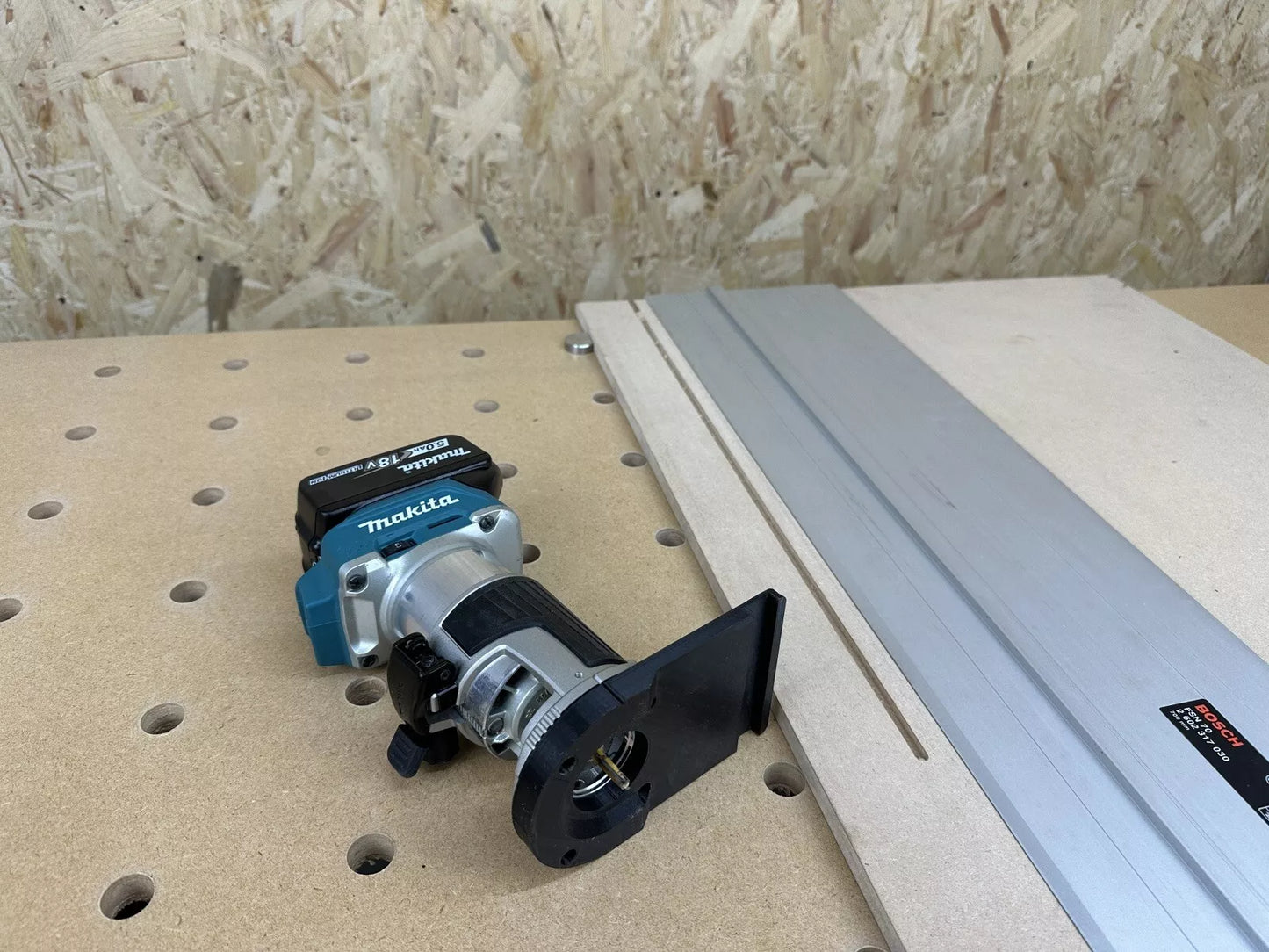 Makita DRT50 Li-Ion LXT Brushless Router Trimmer Router Guide Rail Adaptor for Original Bosch Circular Saw Guide