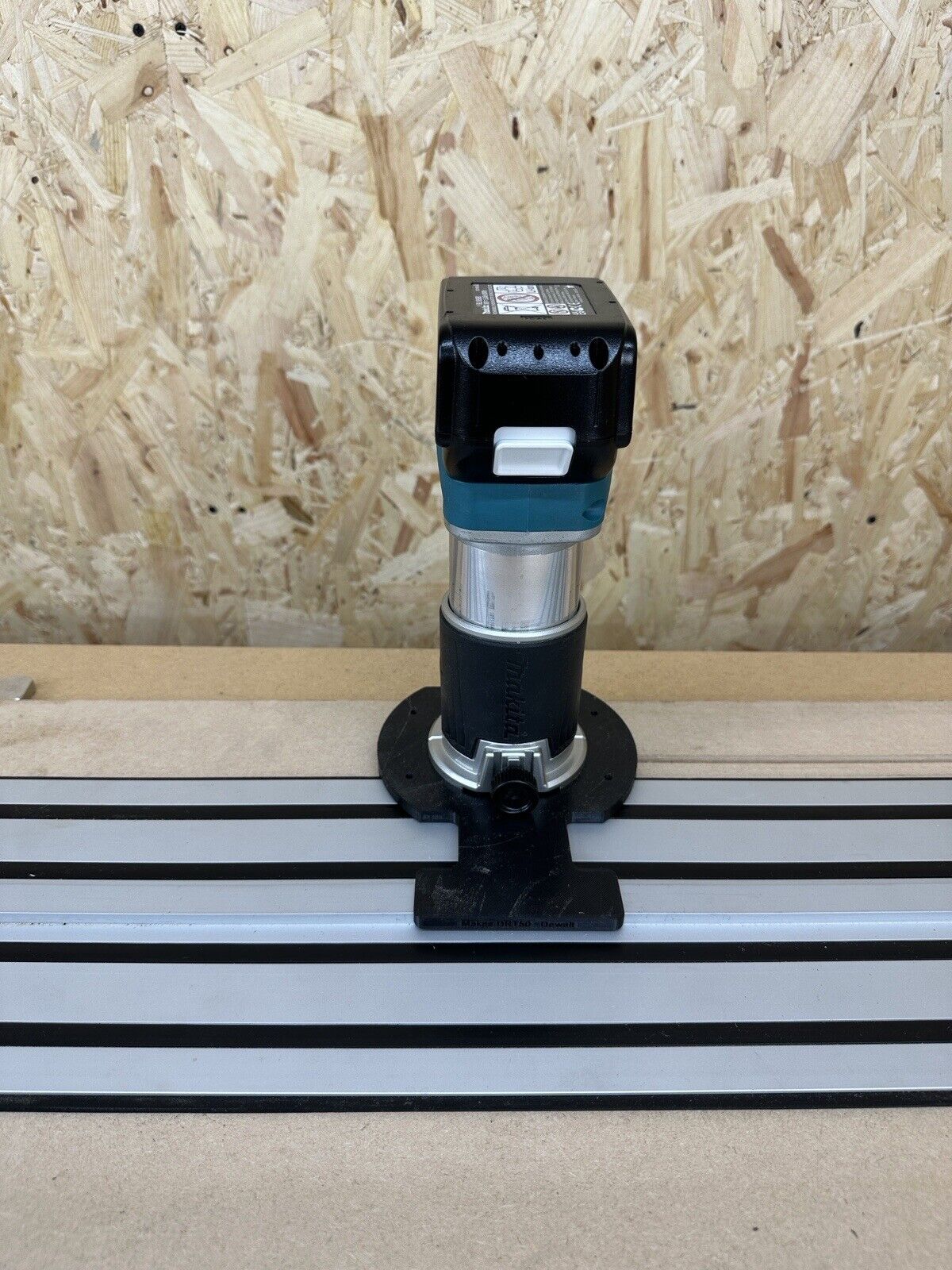 Makita Router DRT50 Plunge Base Guide Rail Adapter Adaptor to Dewalt Guide Rail