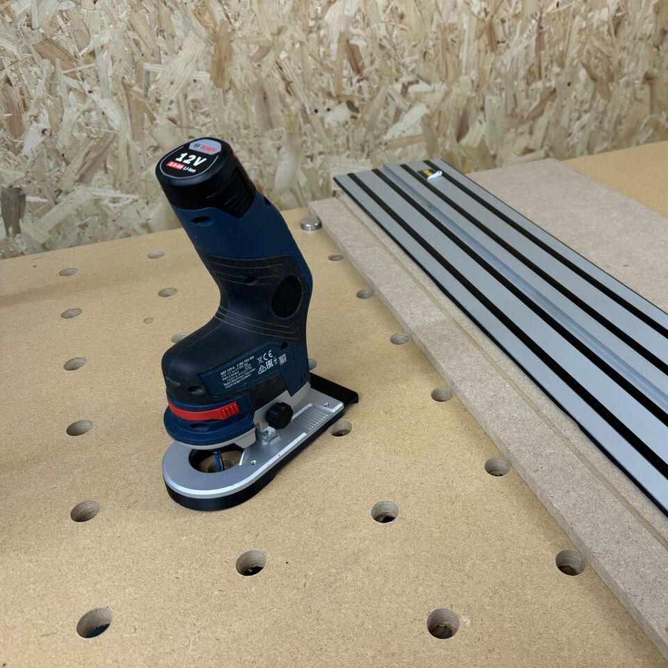 Bosch GKF-12V-8 Router Guide Rail Adaptor for Dewalt Guide Rail
