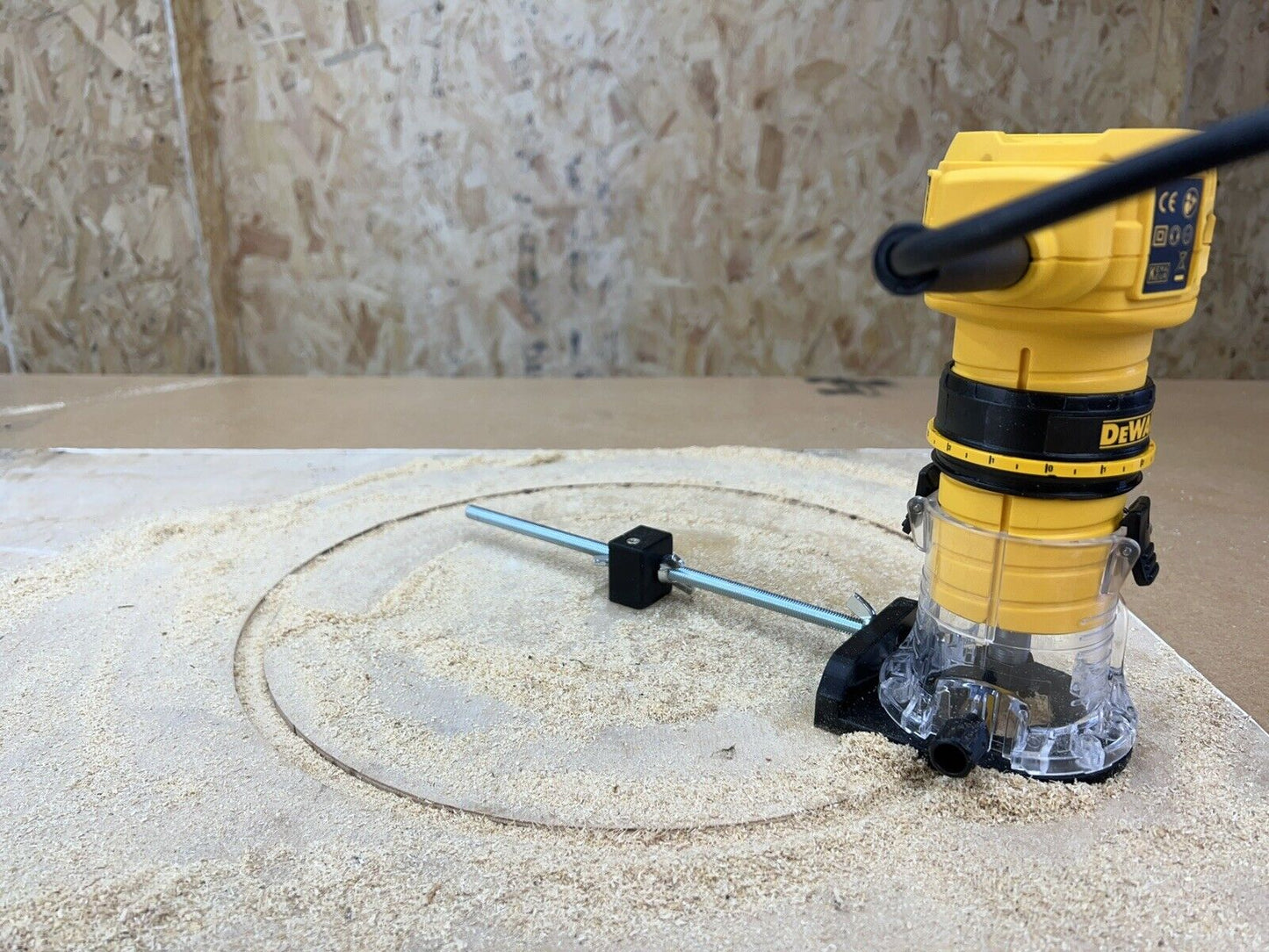 Circle Jig for Dewalt DWE6005-GB DWE6005 230v 110v Laminate Trimmer