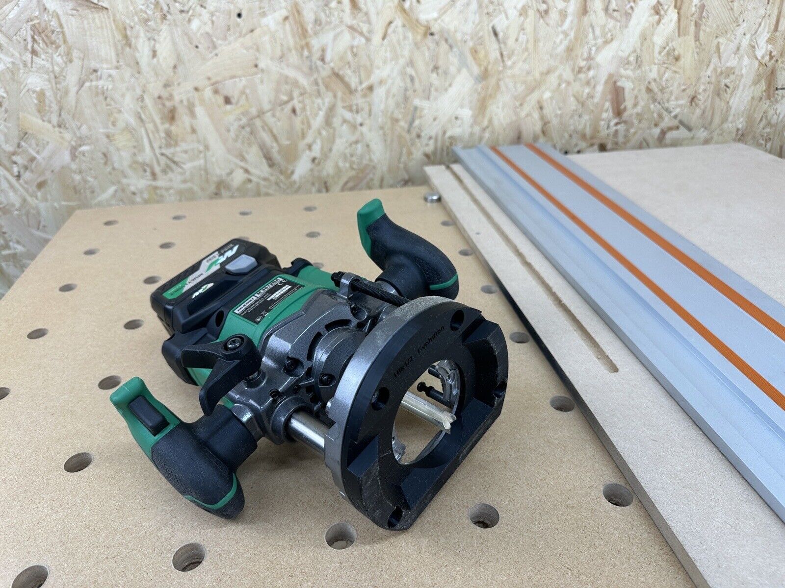 Hikoki 1/2