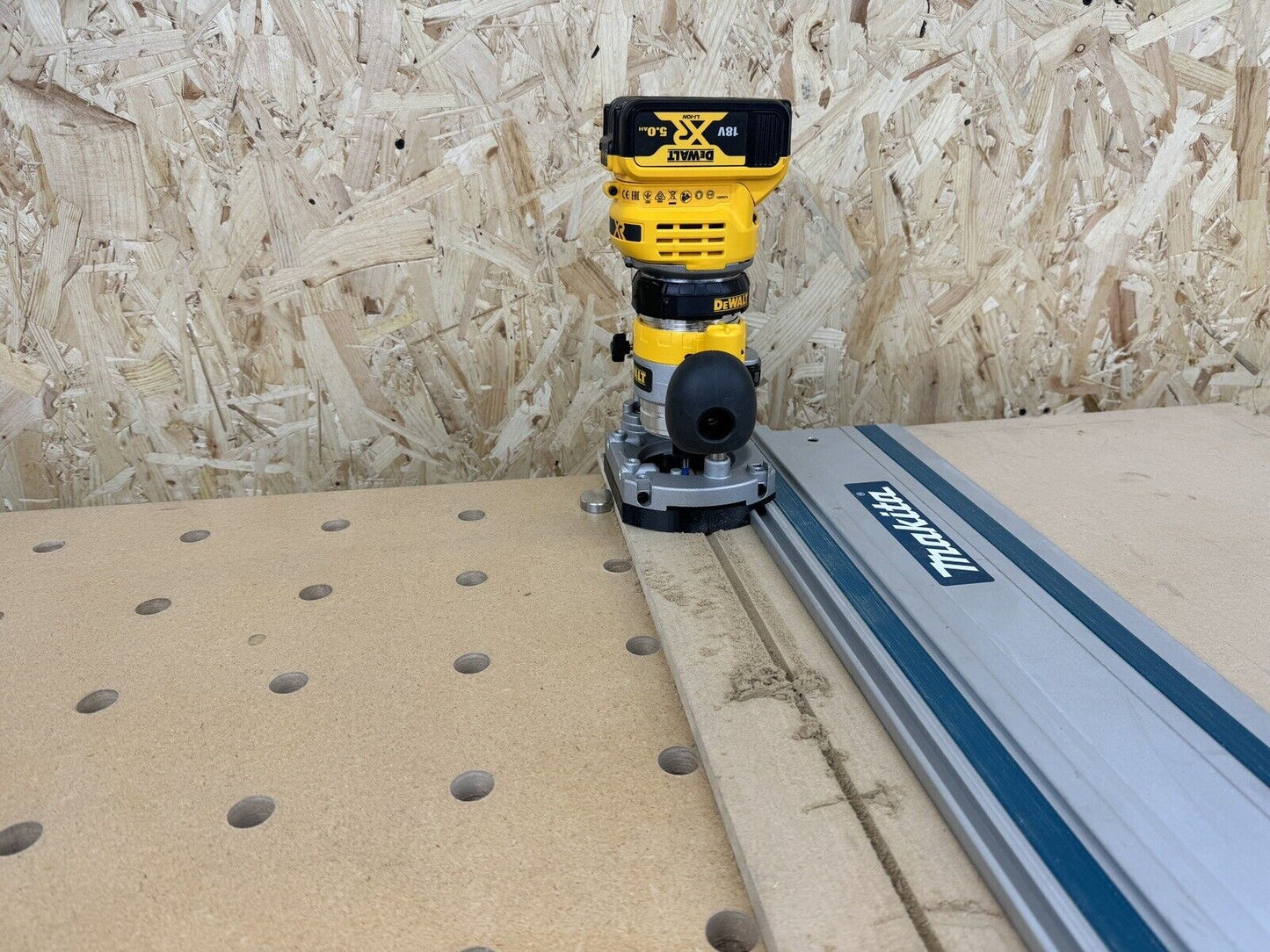 Dewalt Cordless Router Plunge Base Guide Rail Adapter to Makita Guide Rail