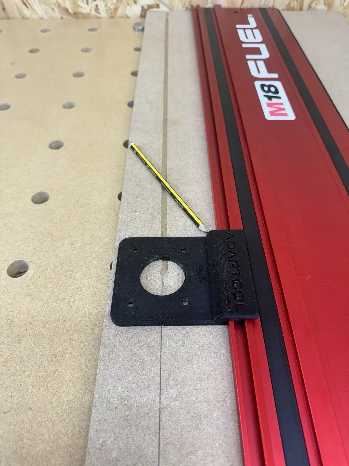 Makita DRT50 Li-Ion LXT Brushless Router Trimmer Router Guide Rail Ada ...