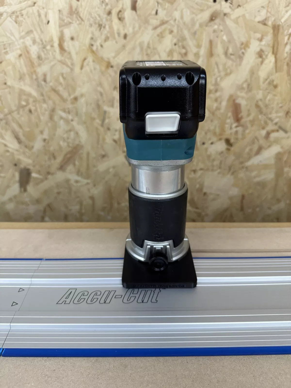 Brushless Router Guide Makita DRT50 Li-Ion LXT Brushless Router Trimmer Router Guide Rail Ada ...