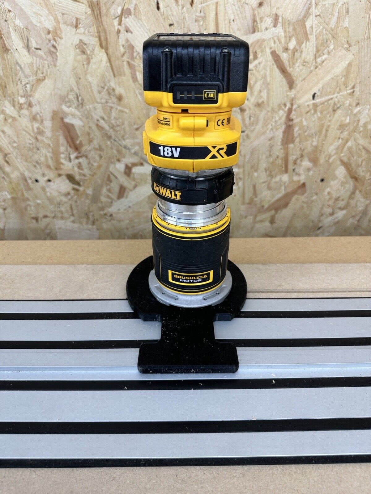 Dewalt Cordless Router Plunge Base Guide Rail Adapter to Dewalt Guide Rail