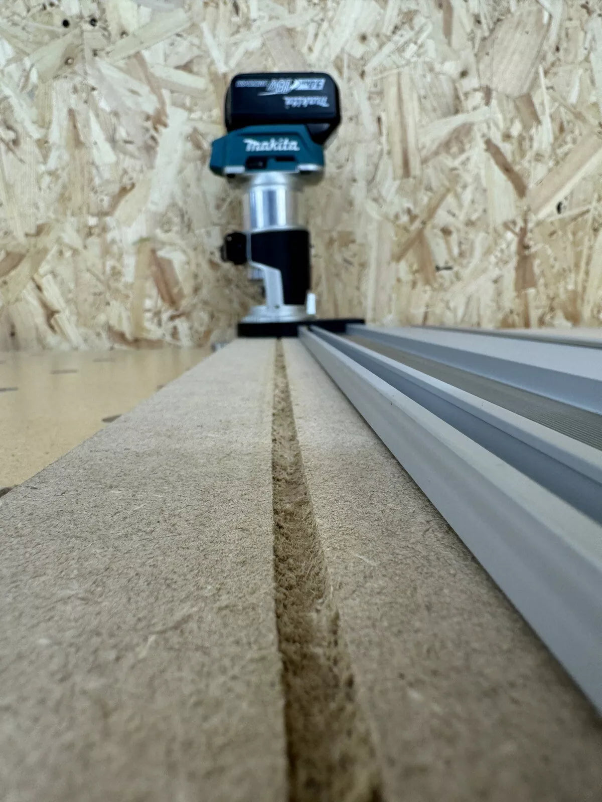 Brushless Router Guide Makita DRT50 Li-Ion LXT Brushless Router Trimmer Router Guide Rail Ada ...