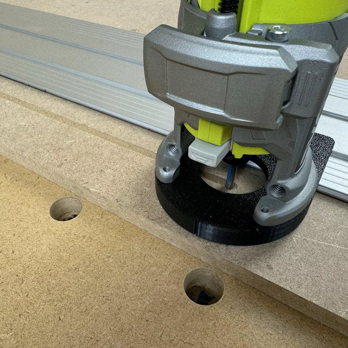 Ryobi Router Using Guide Rail Ryobi R18TR-0 ONE+ Trim Router Guide Rail Adaptor for Bosch FSN Guide ...