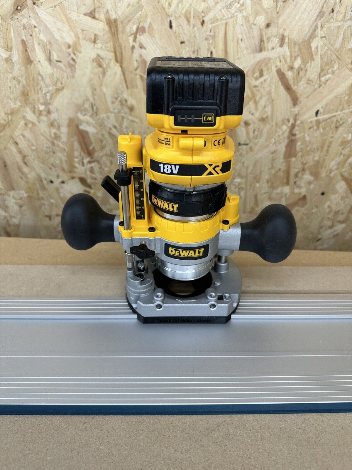 Dewalt Cordless Router Plunge Base Guide Rail Adapter to Bosch Saw Tra ...