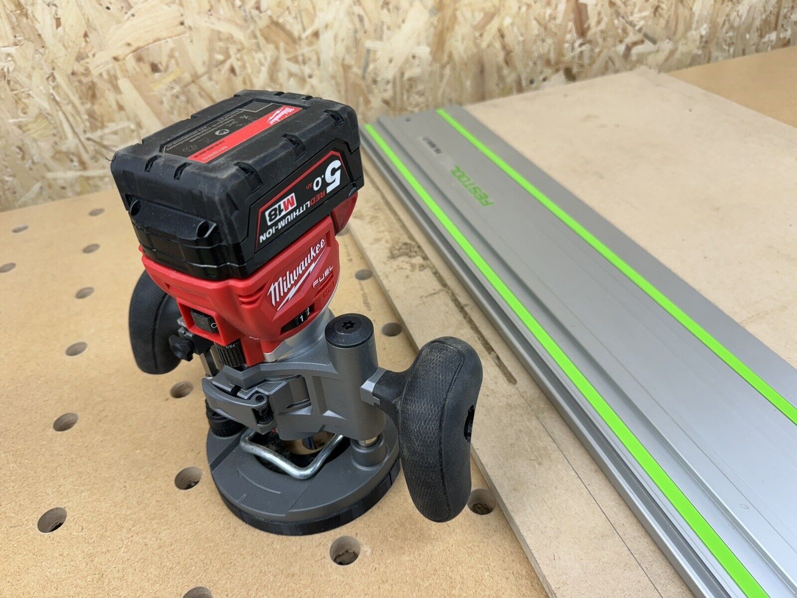 Milwaukee M18 1/4 Plunge Router Guide Rail Adaptor to Festool Guide Ra ...