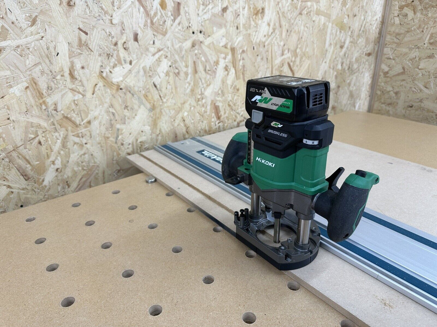 Hikoki 1/2" 36v Router Guide Rail Adaptor to Makita Saw Plunge Track