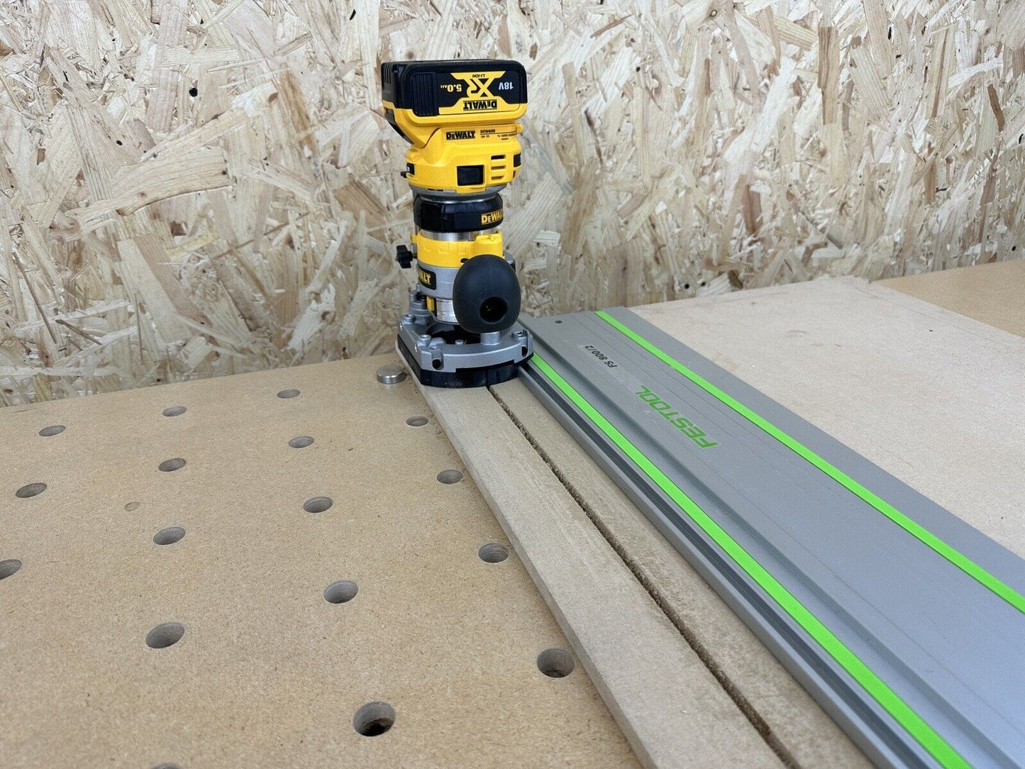 Dewalt Cordless Router Plunge Base Guide Rail Adapter to Festool Guide Rail