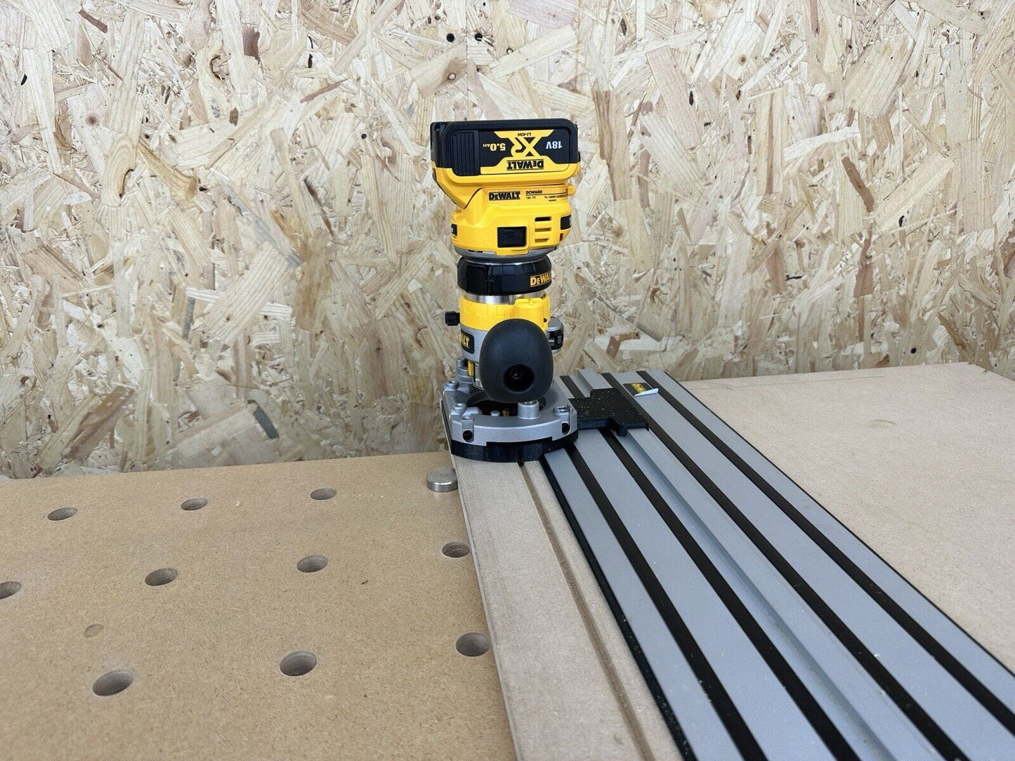 Dewalt Cordless Router Plunge Base Guide Rail Adapter to Dewalt Guide Rail