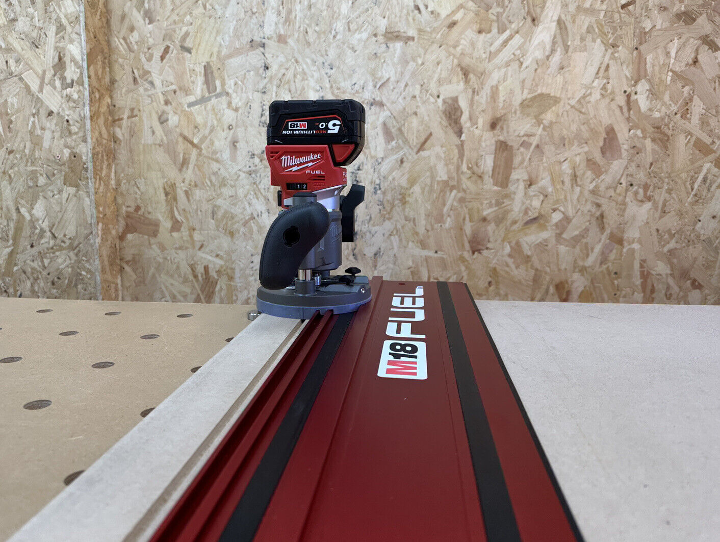 Milwaukee M18 Plunge RouterGuide Rail Adaptor to Milwaukee Guide Rail