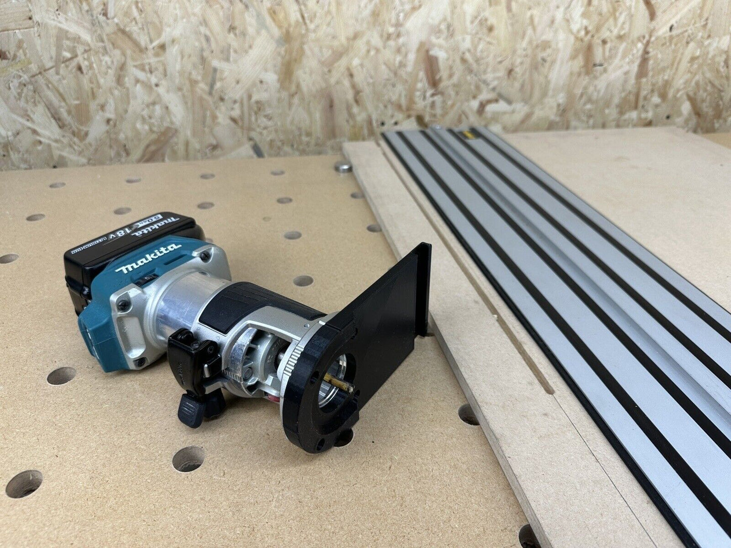 Makita DRT50 Trimmer 1/4 Router Guide Rail Adaptor To Dewalt Guide Rail