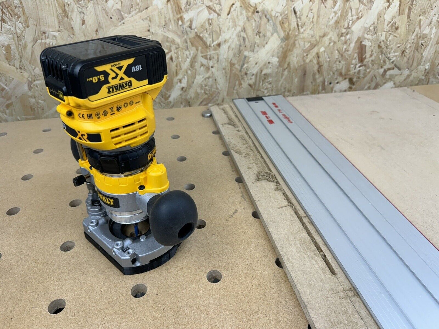 Dewalt Cordless Router Plunge Base Guide Rail Adapter to Mafell Guide Rail