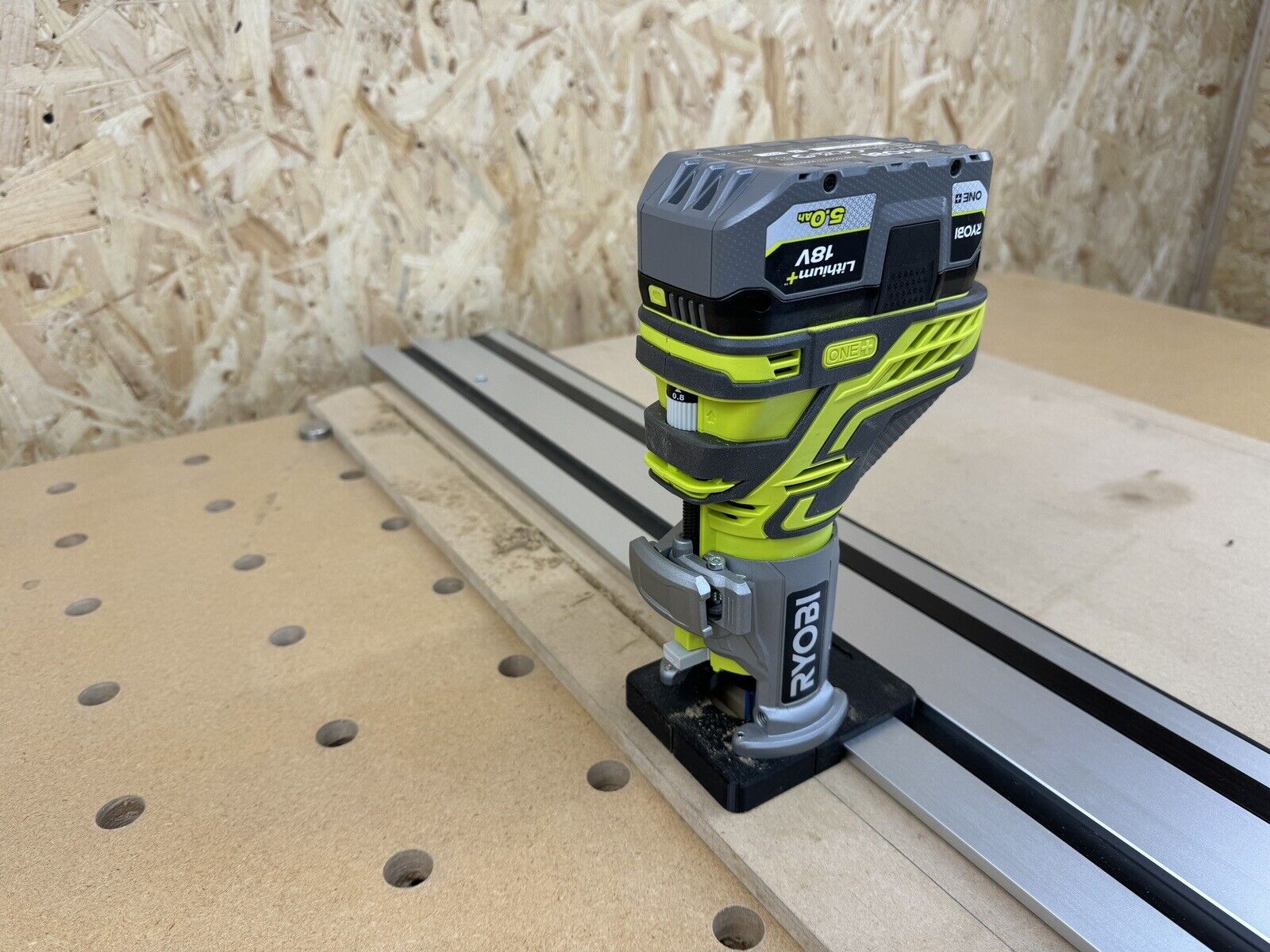 Ryobi R18TR-0 ONE+ Trim Router Guide Rail Adaptor for RYOBI Guide Rail ...