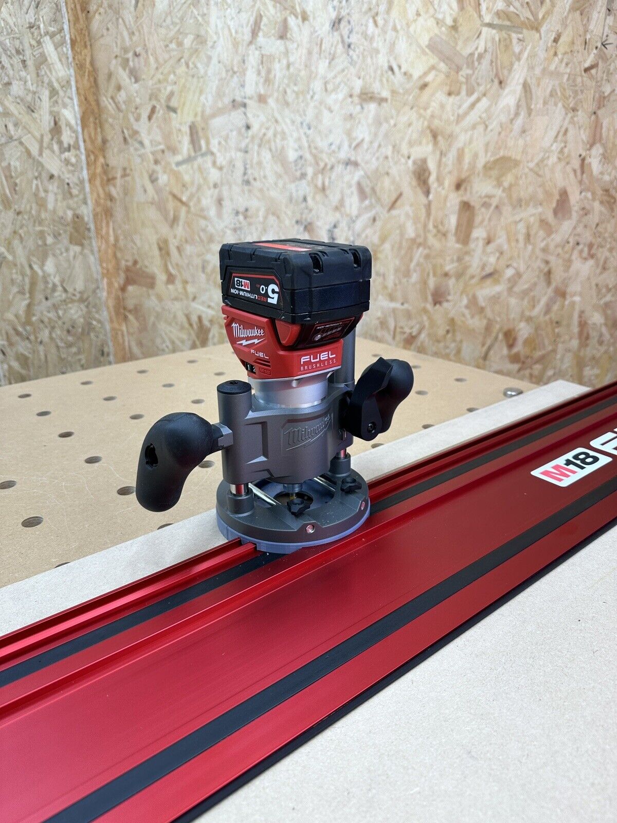 Milwaukee M18 Plunge RouterGuide Rail Adaptor to Milwaukee Guide Rail