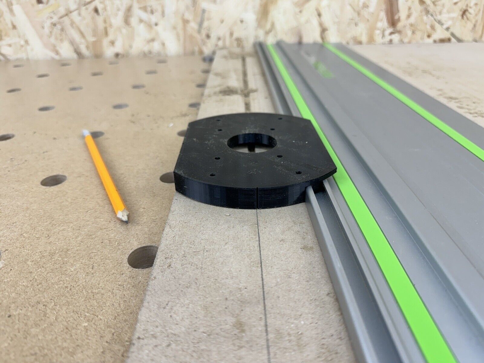 Makita Cordless Router Plunge Base Guide Rail Adaptor to Festool Guide ...