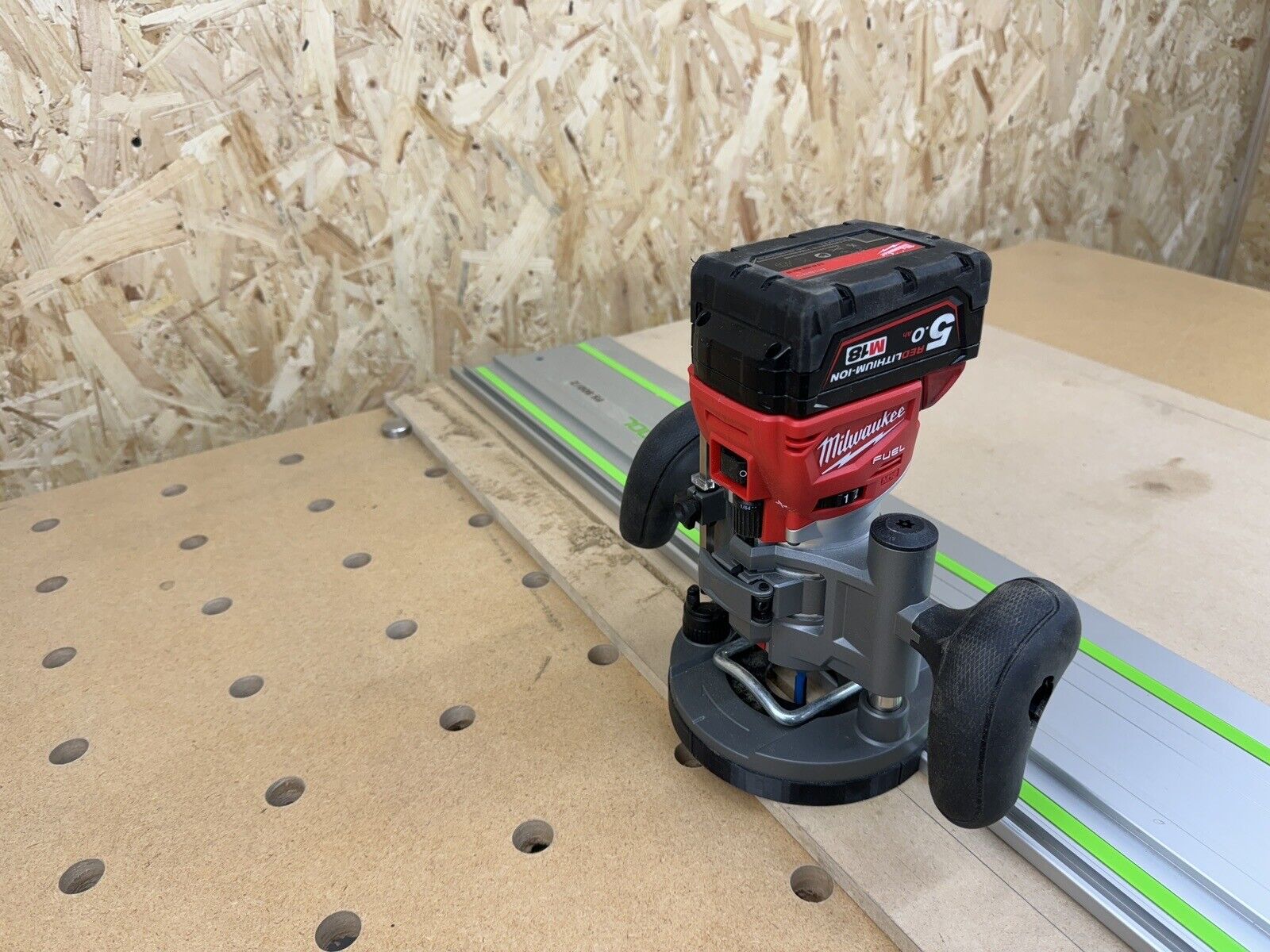 Milwaukee M18 1/4 Plunge Router Guide Rail Adaptor to Festool Guide Ra ...
