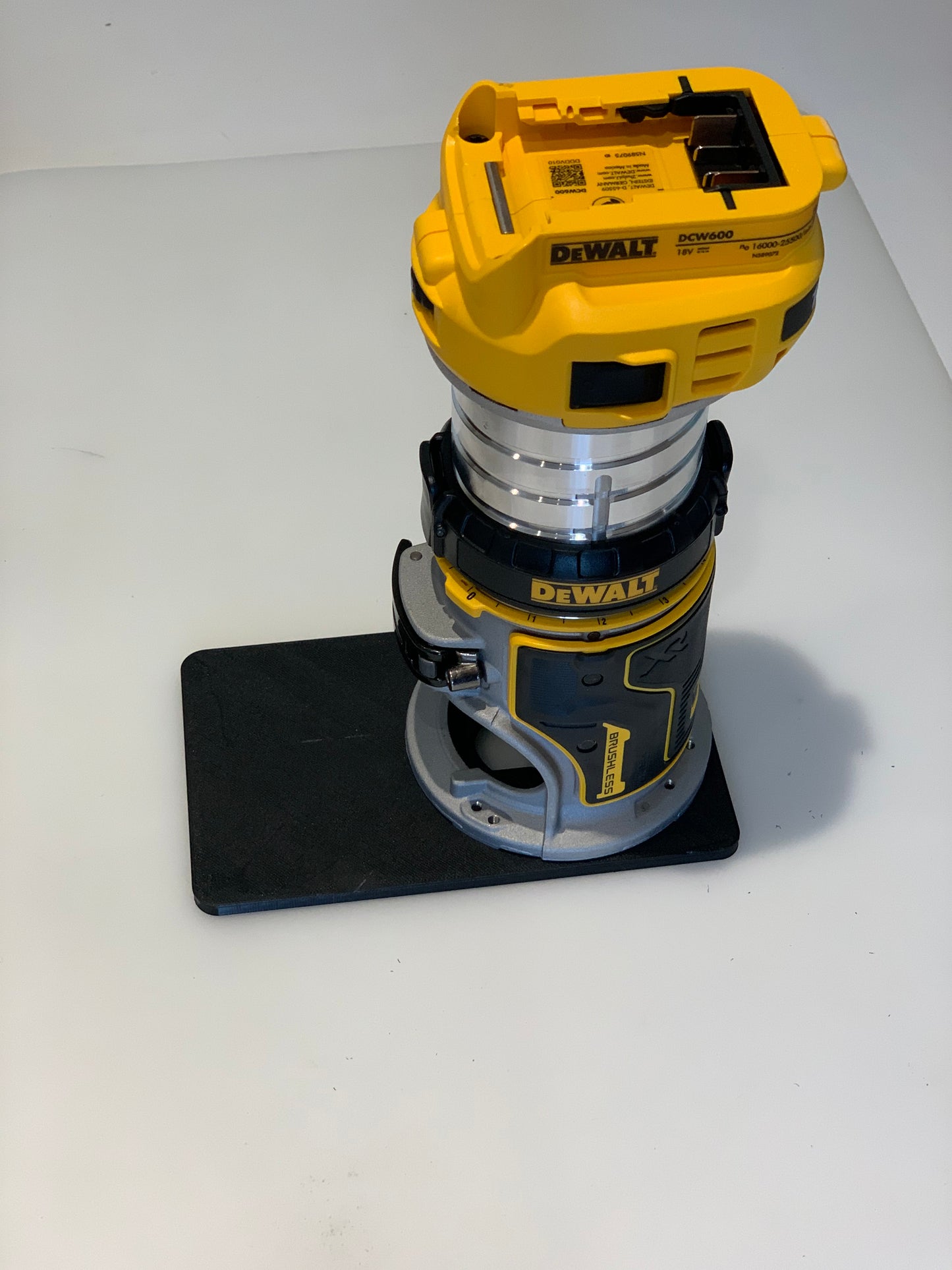 Extended Router Sub BASE PLATE for Dewalt cordless/Trimmer router