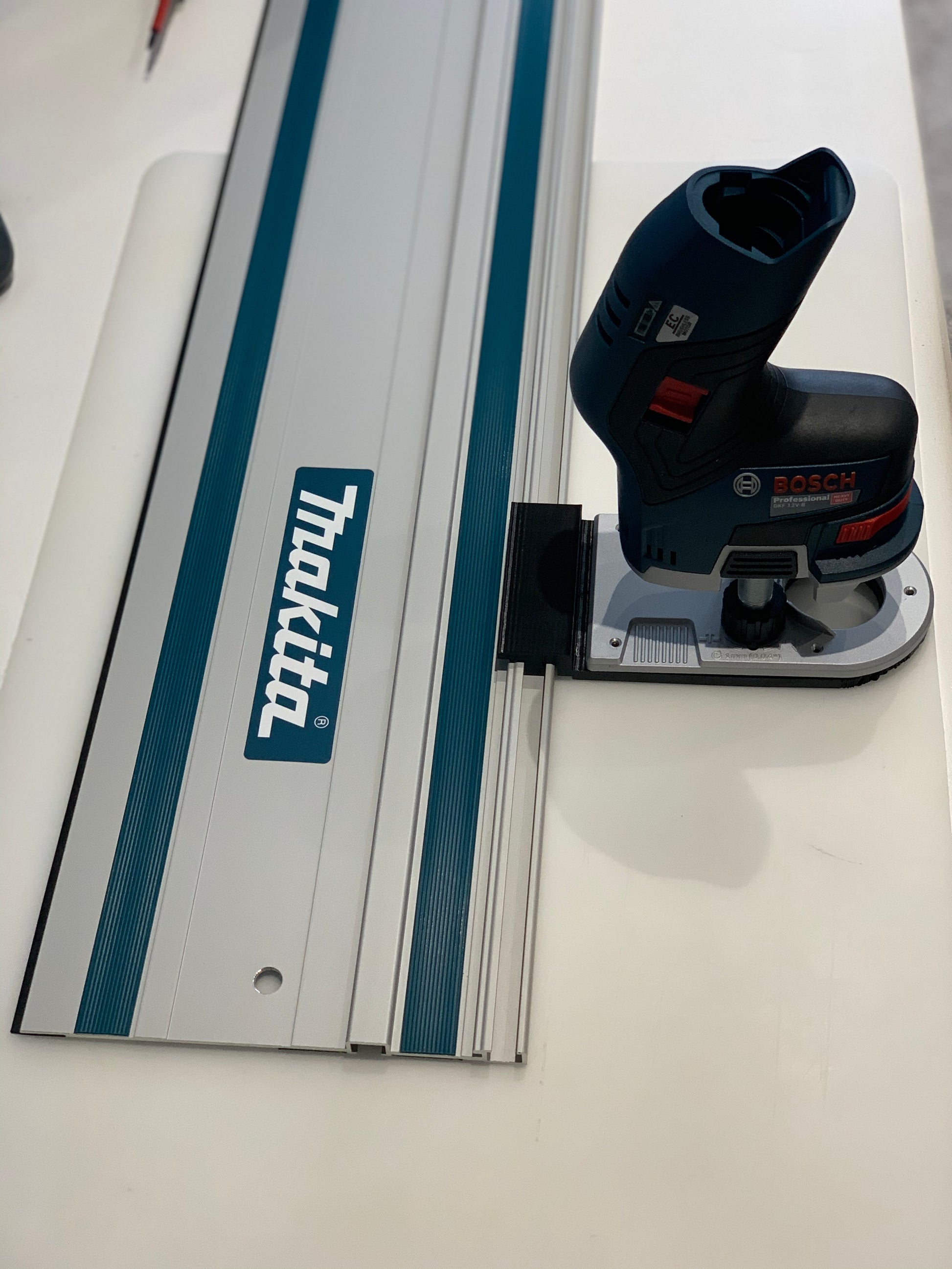 Bosch 12v Router Guide rail Adaptor to Makita Track Adaptool
