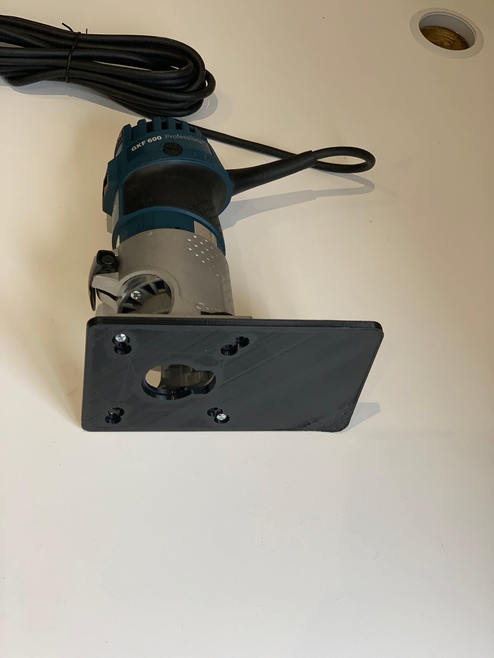 Bosch GFK-600 Router Extended Sub base plate – Adaptool