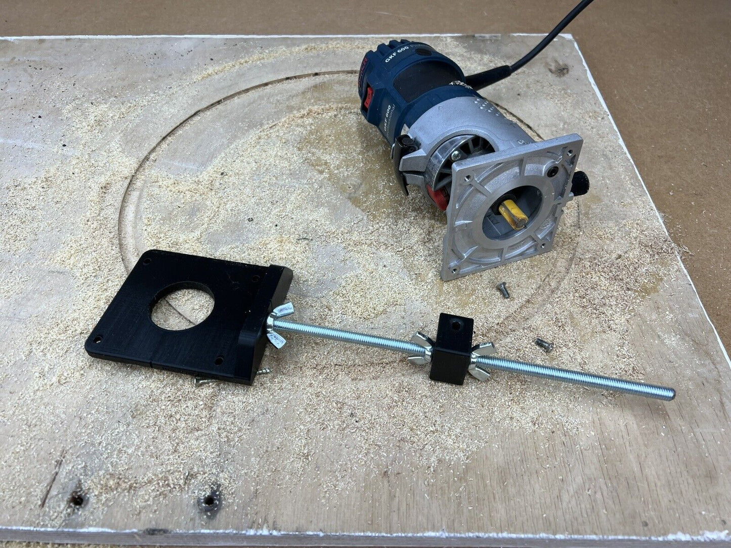 Circle Jig for BOSCH GFK-600 Trimmer Router Fully Adjustable