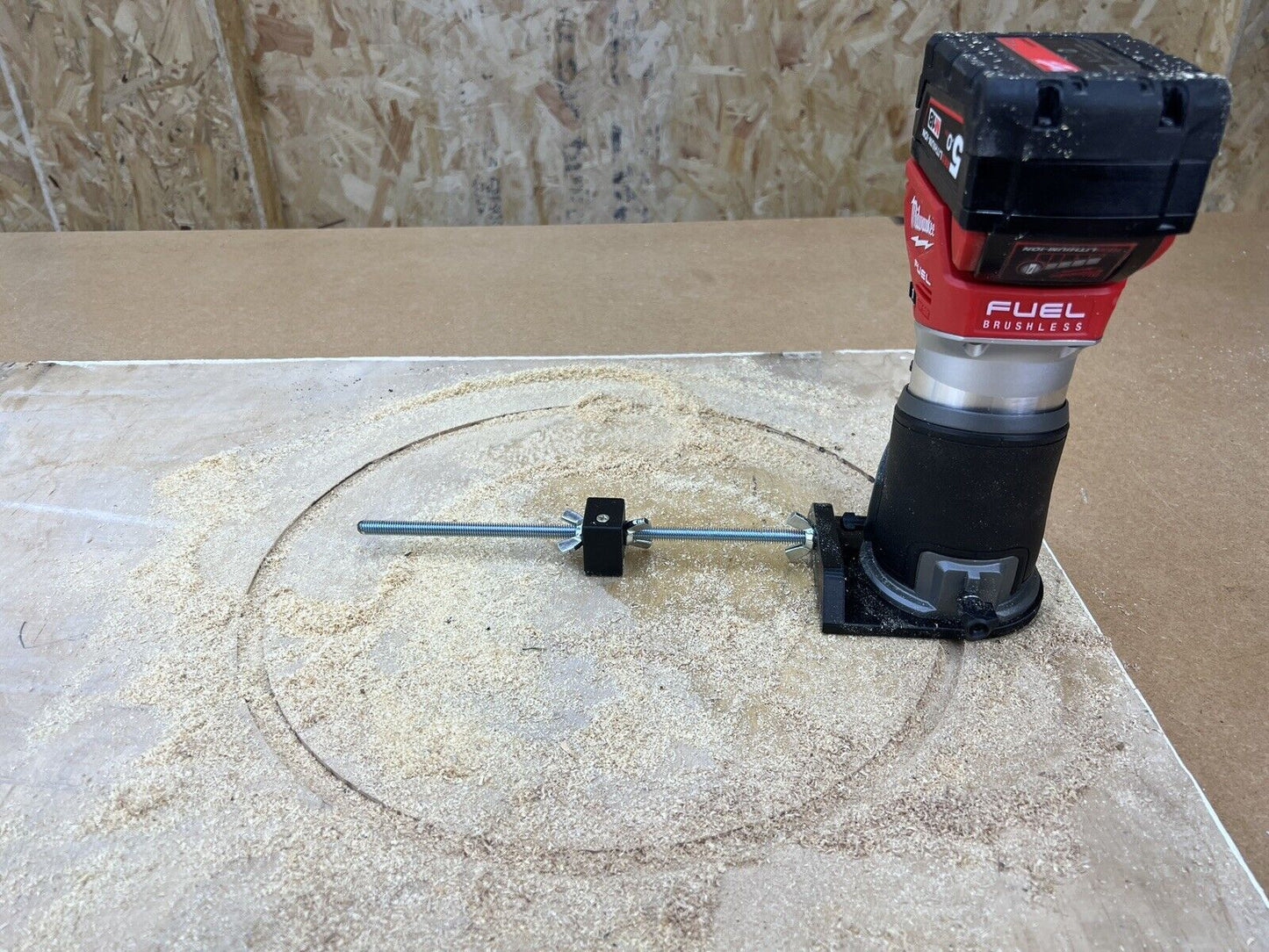 Circle Jig for Milwaukee Cordless Trimmer Router