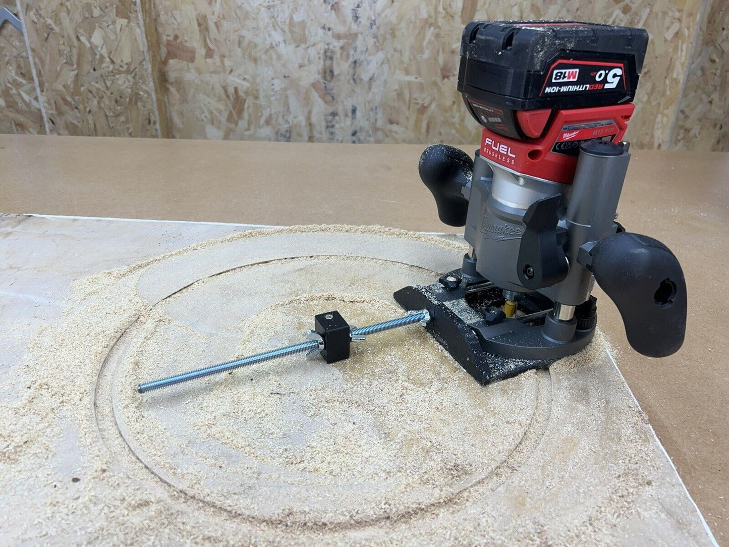 Circle Jig for Milwaukee Plunge Router Fully Adjustable