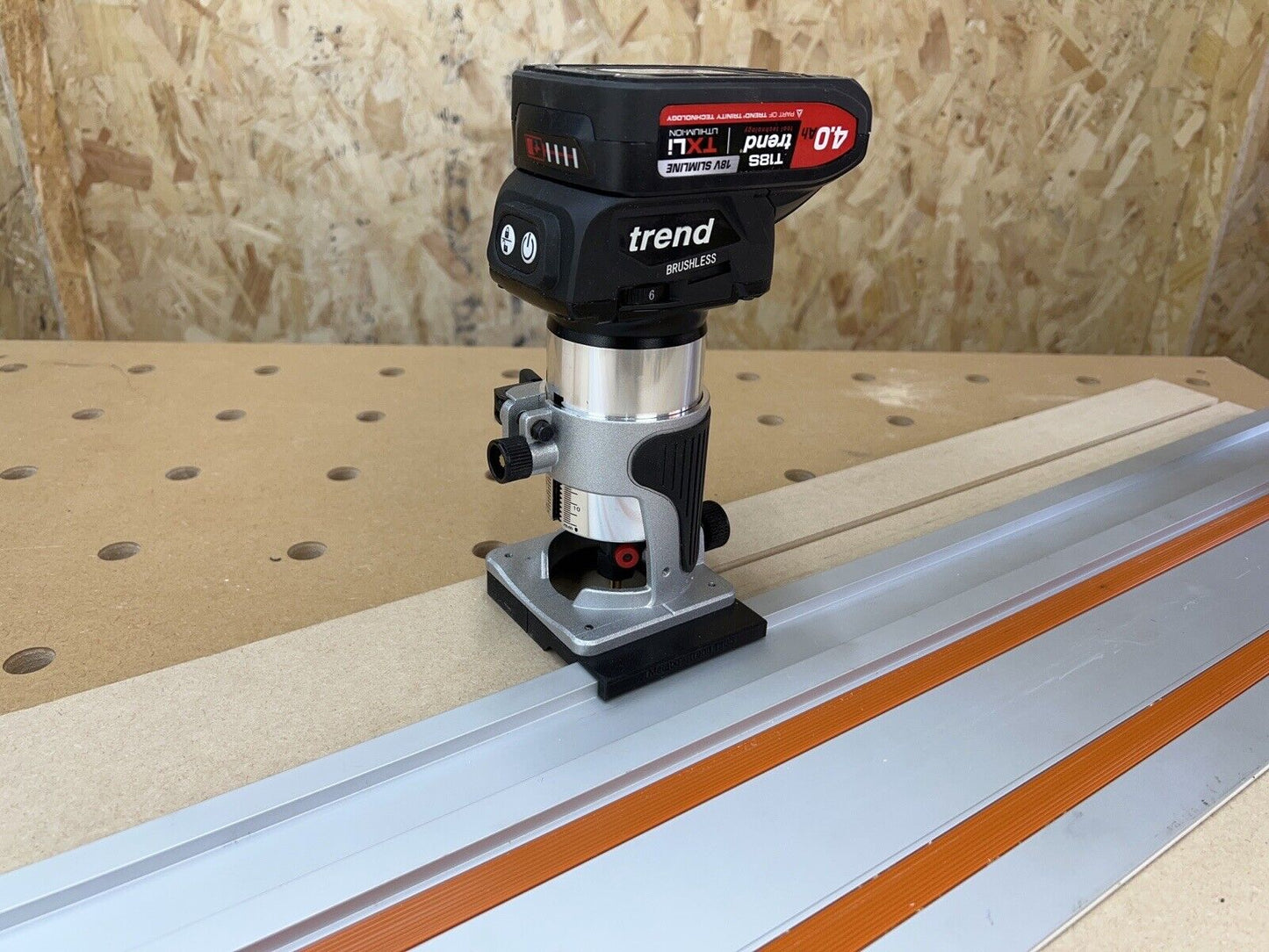 Trend T18S/R14K1 18v Router Guide Rail Adaptor To Evolution Plunge Saw Track