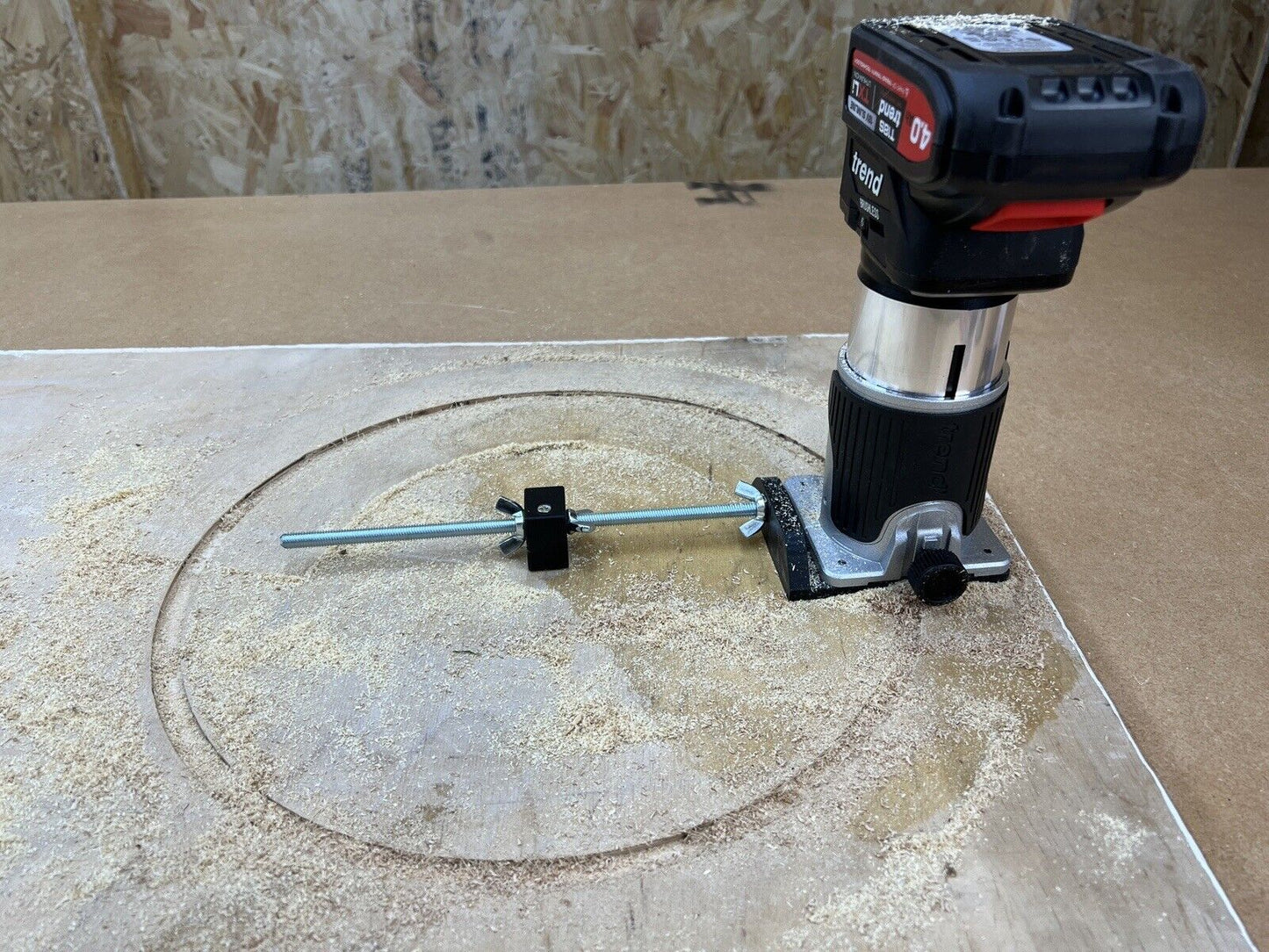 Circle Jig for Trend T18S/R14K1 1/4 Trimmer Router Fully Adjustable