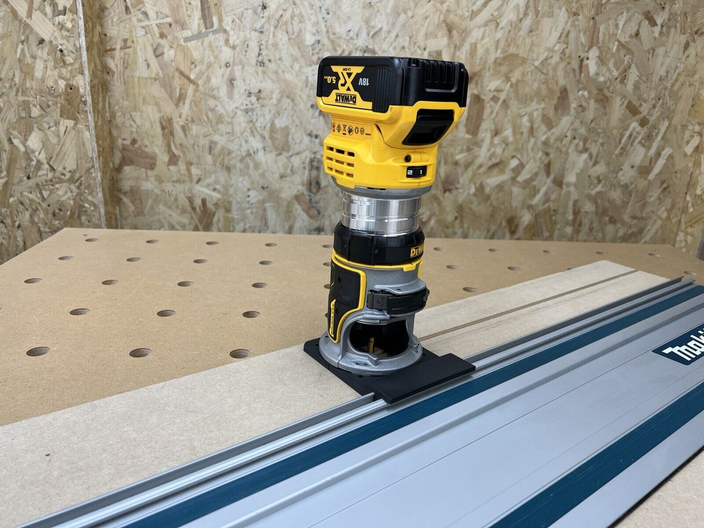 Dewalt DCW600 & DWP611 Router Guide Adaptor to Makita Track/Rail